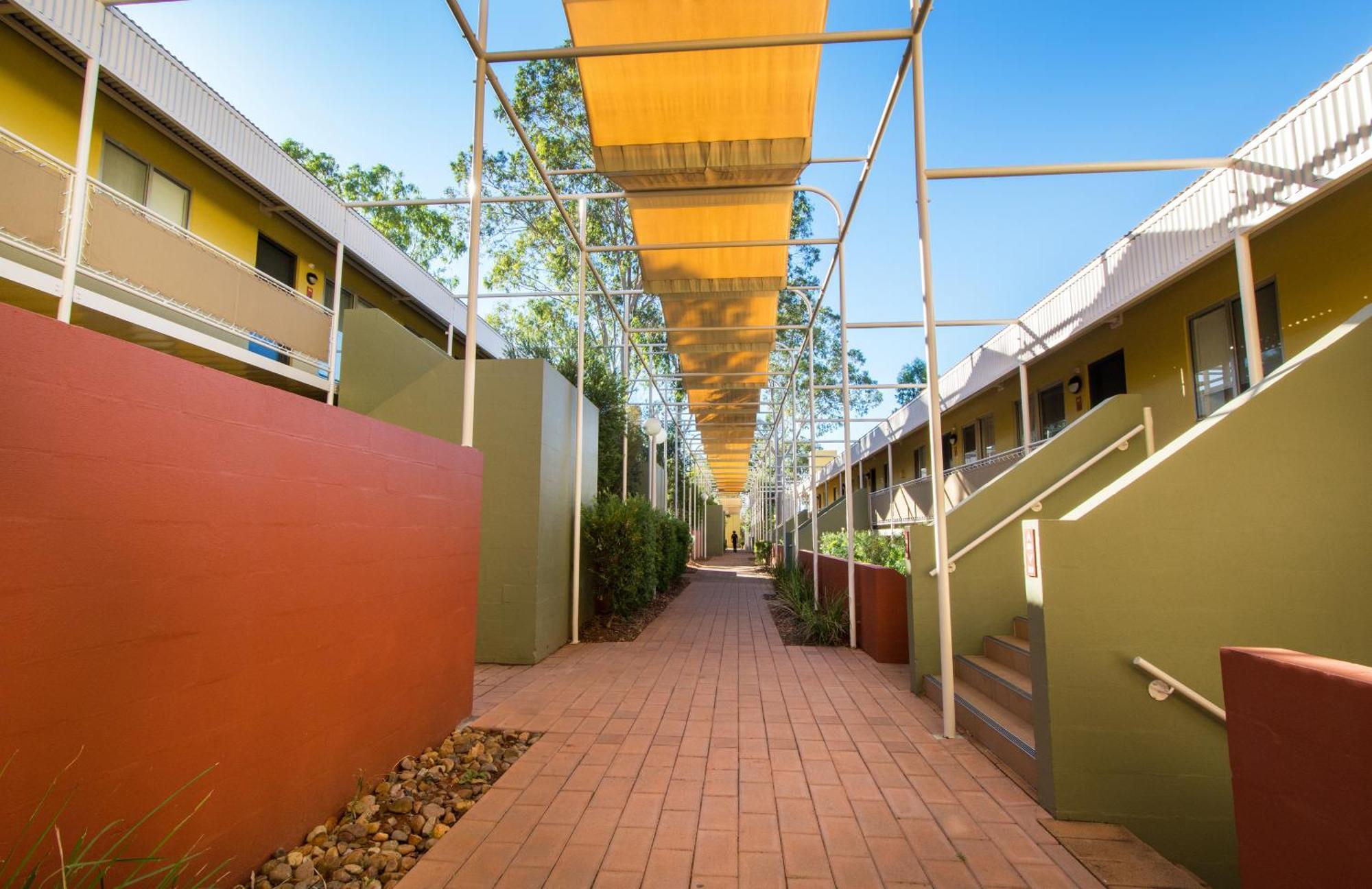 Emu Walk Apartments Ayers Rock  Exterior foto